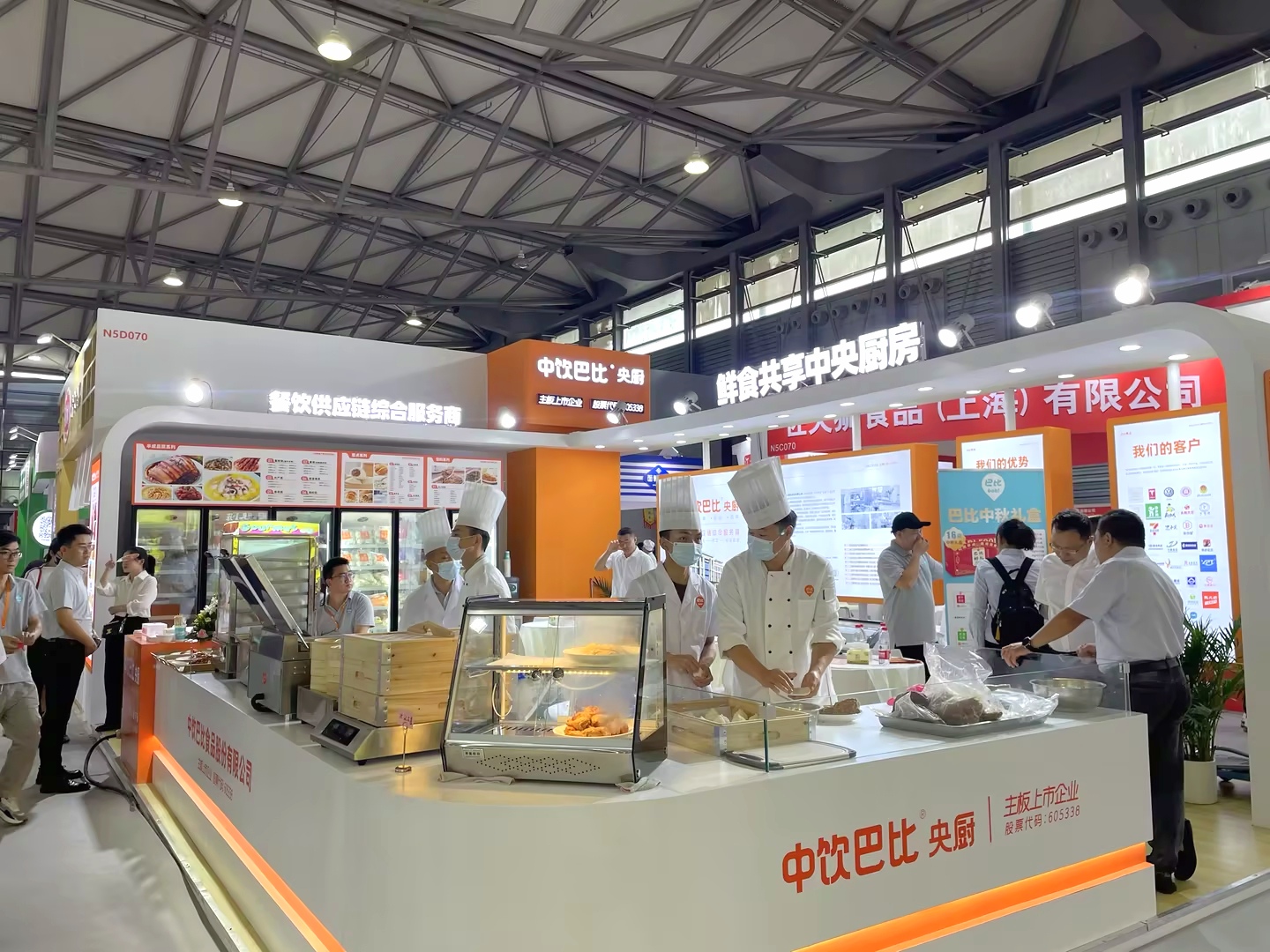 中飲尊龙凯时攜半成品菜亮相上海國際餐飲食材展覽會！